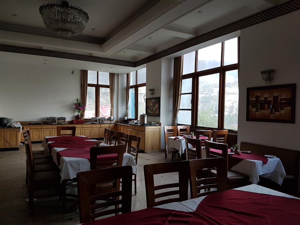 Hotel Asia The Dawn Шимла Экстерьер фото