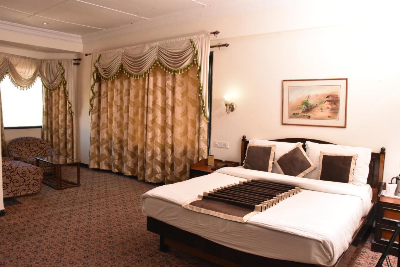 Hotel Asia The Dawn Шимла Экстерьер фото