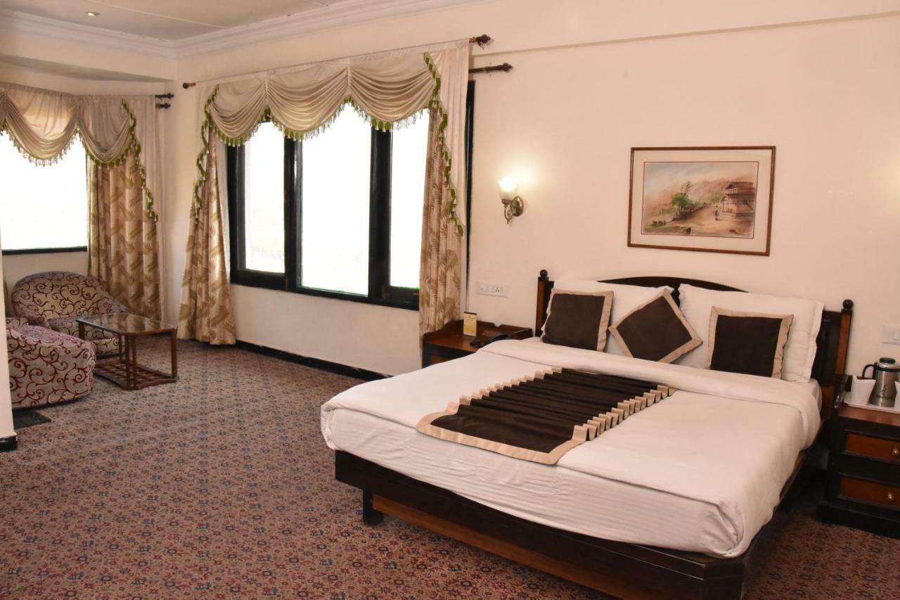 Hotel Asia The Dawn Шимла Экстерьер фото